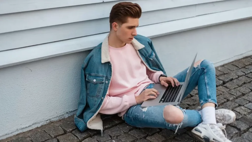 Exploring the World of the Style Society Guy Blogger